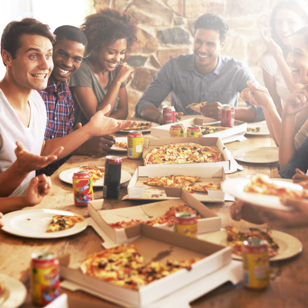 How to Host the Perfect Outdoor Pizza Party